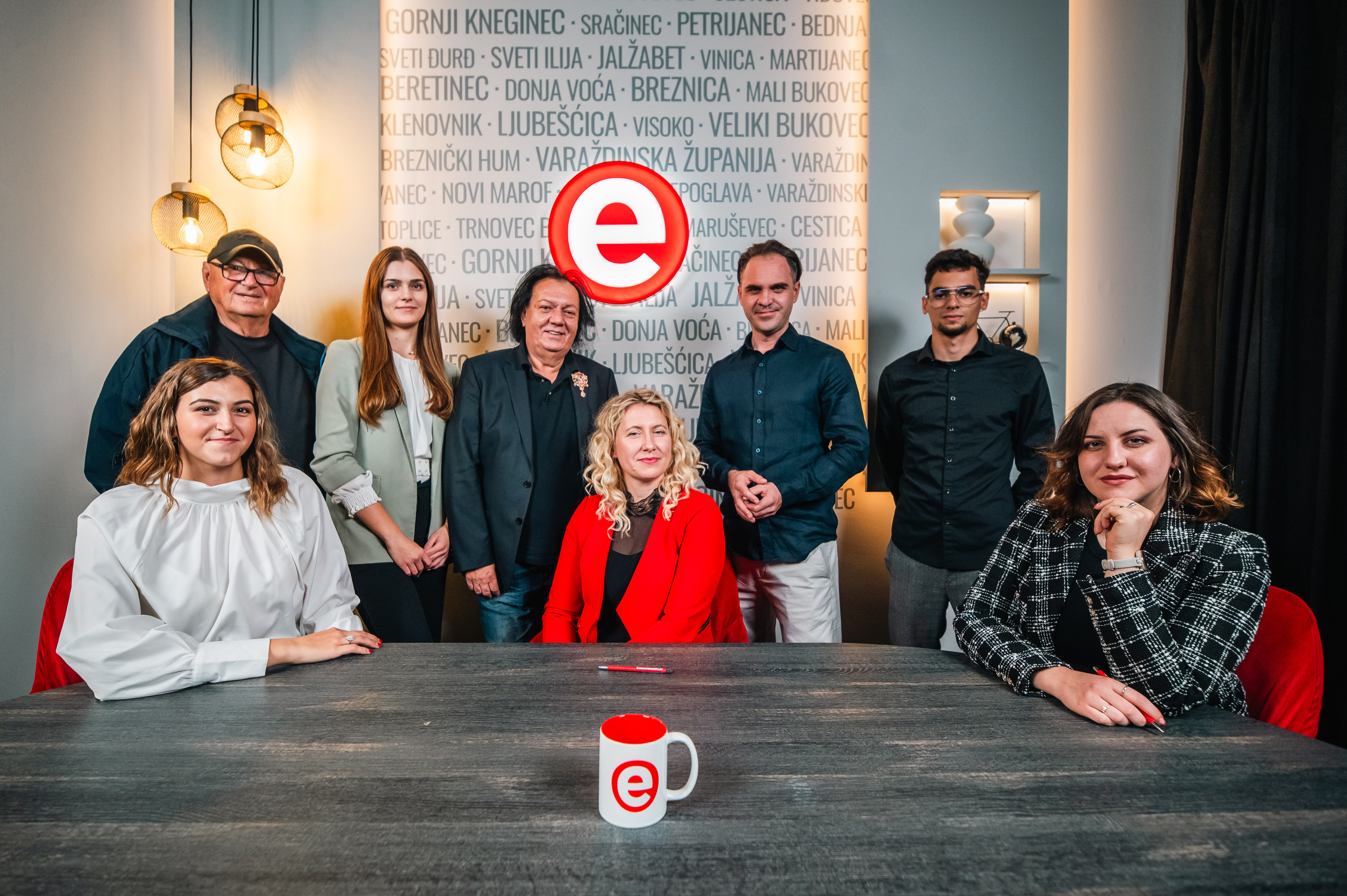 Za stolom: Izvršna urednica portala eVaraždin Ivana Bertović, voditeljica emisija iz eTV studija Lidija Zečević i zamjenica predsjednika uprave Agencije GARA Civitas Iva Habulan Šavor