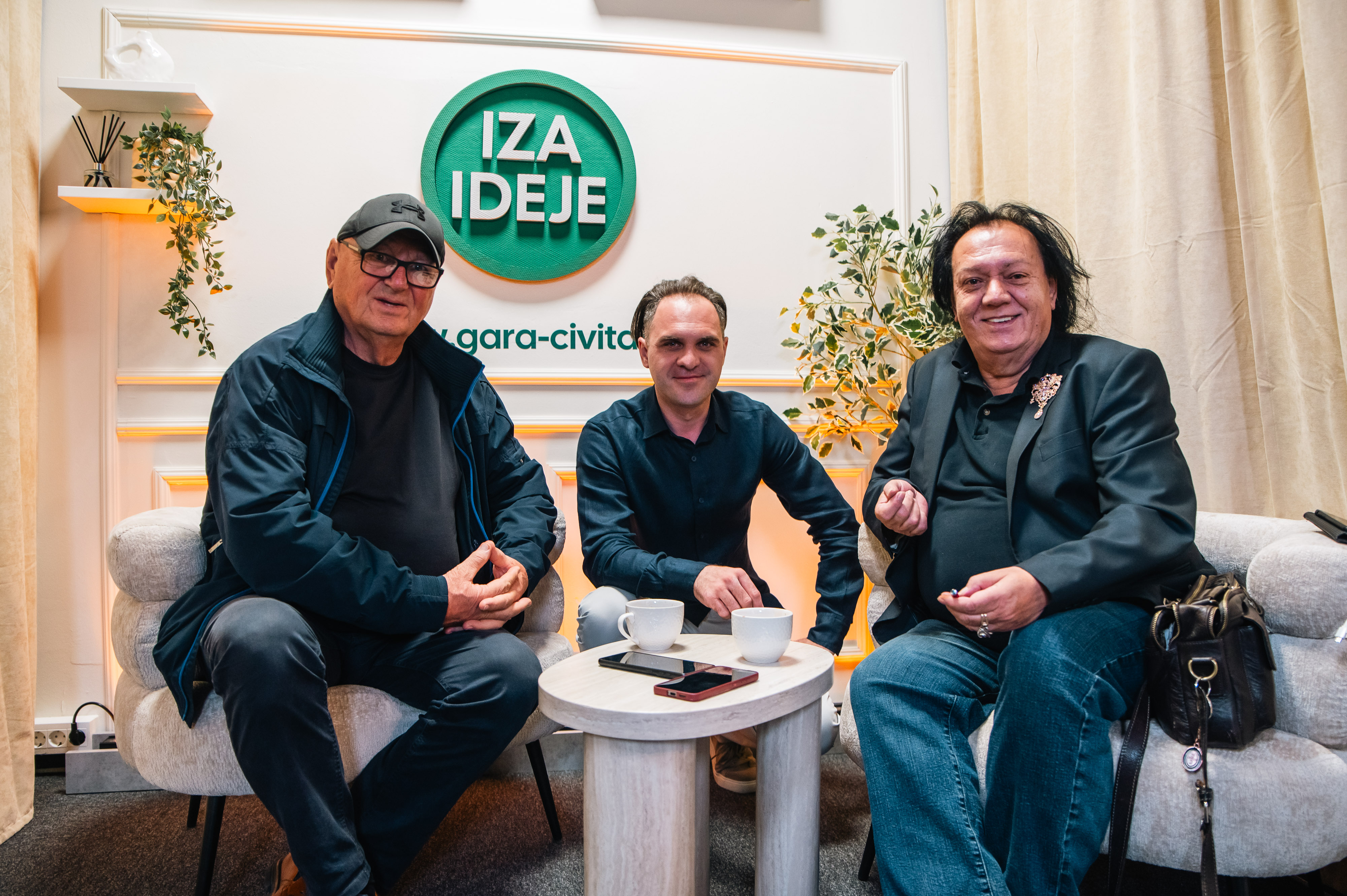 Stalni stalni suradnik portala eVaraždin Martin Lukavečki, predsjednik uprave Agencije GARA Civitas Alen Matušin i kostimograf/scenograf nadolazećeg filma "Zrinski" Grof Mladen Jerneić Erdődy