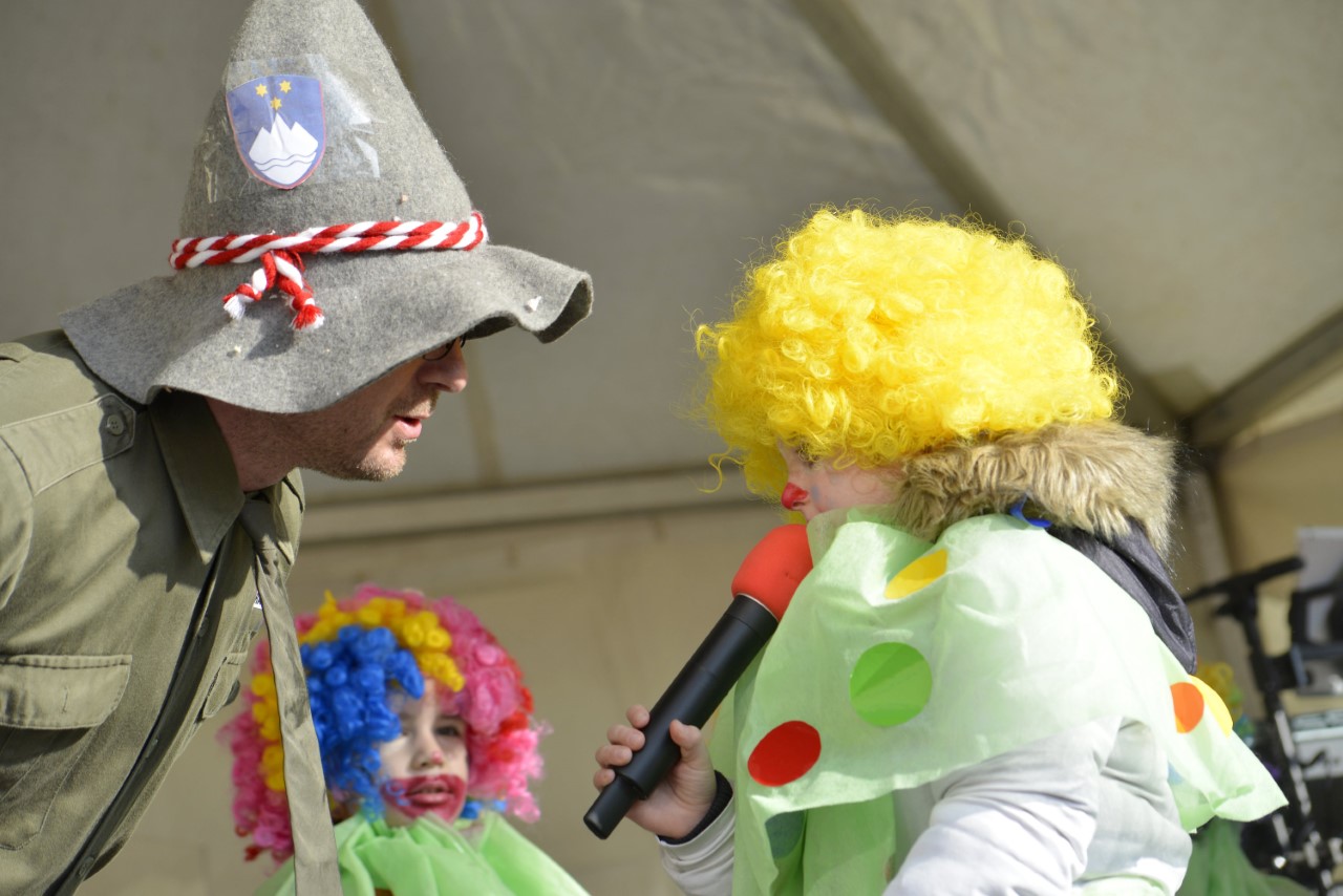 Fašnički su dani svima dobro znani, pod maskama smo svi.