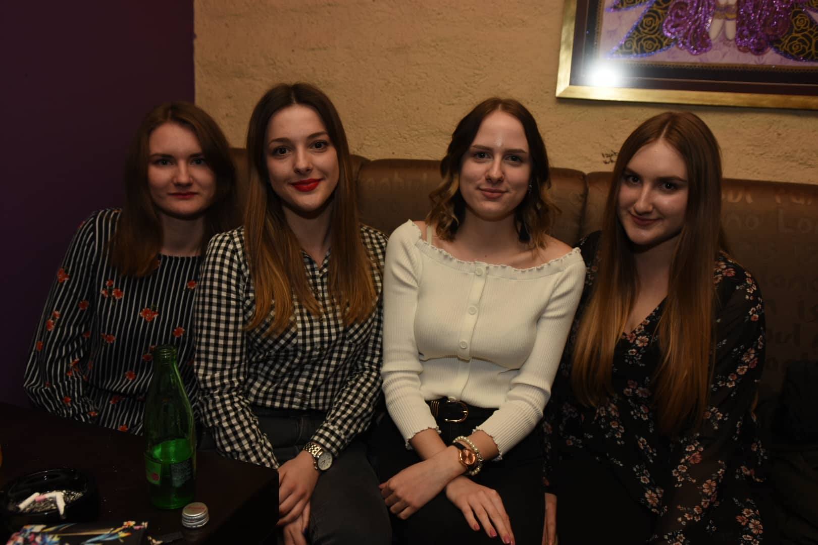 stariji izlasci s mjesta